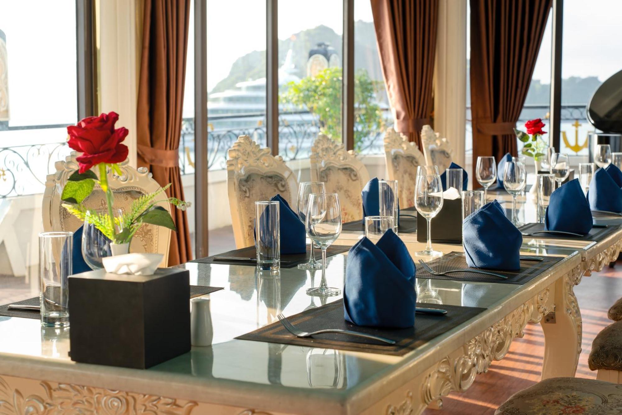 Ha Long Aqua Legend Cruise Hotel ภายนอก รูปภาพ